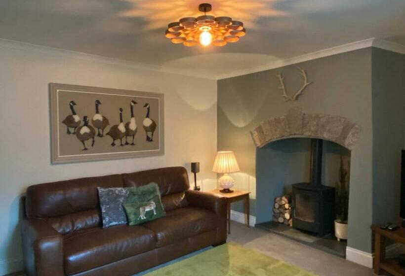 住宿加早餐  Treveighan Farmhouse