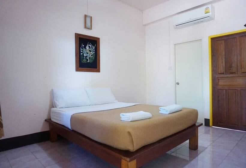 هتل Ban Poh Garden House