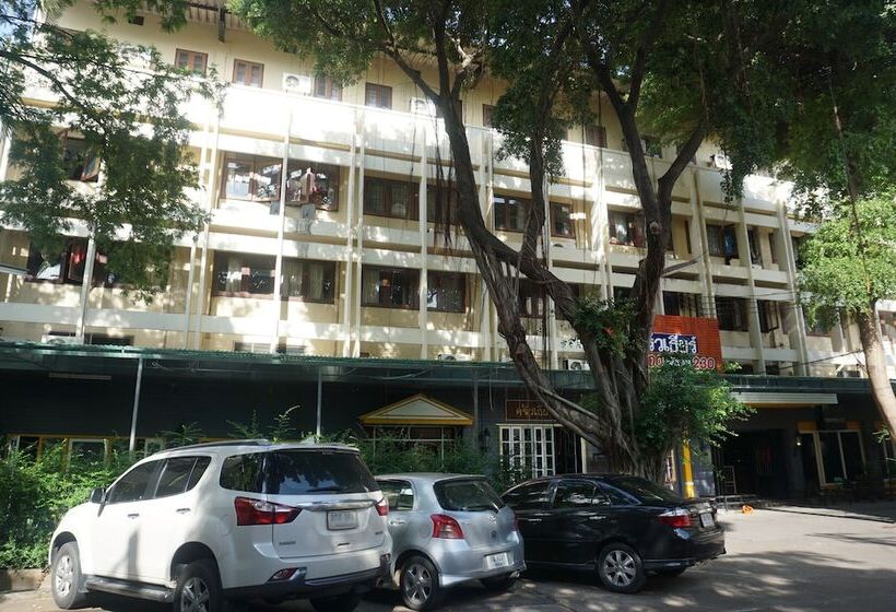 هتل Kruatier Mansion