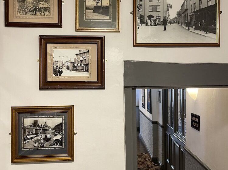 호텔 The Kings Arms