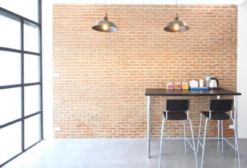 L22 Hostel