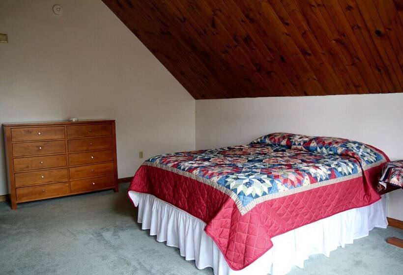 فندق على الطريق Sara Placid Inn & Suites