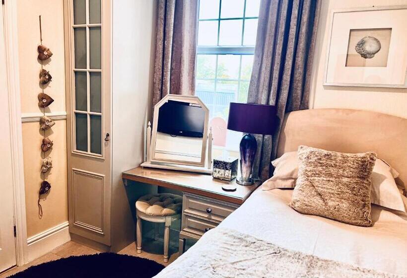 پانسیون Ashleigh House