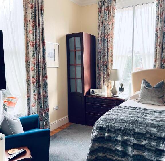 پانسیون Ashleigh House