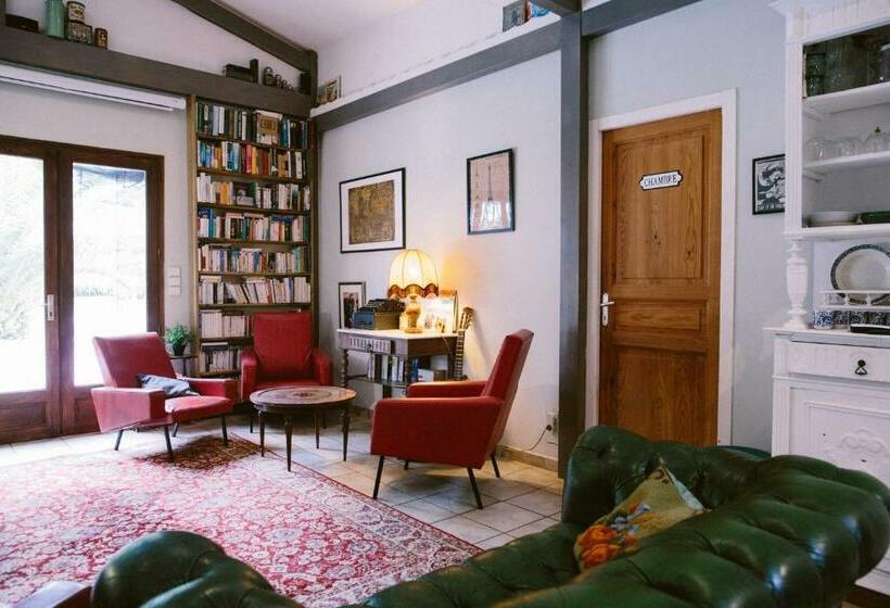 펜션 Hacienda Messanges
