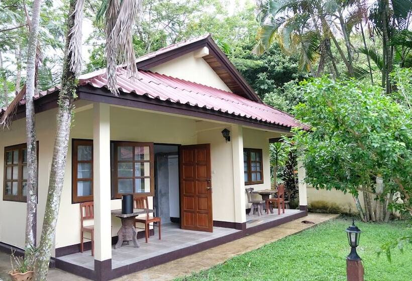 بنسيون Khaopilai Bungalows
