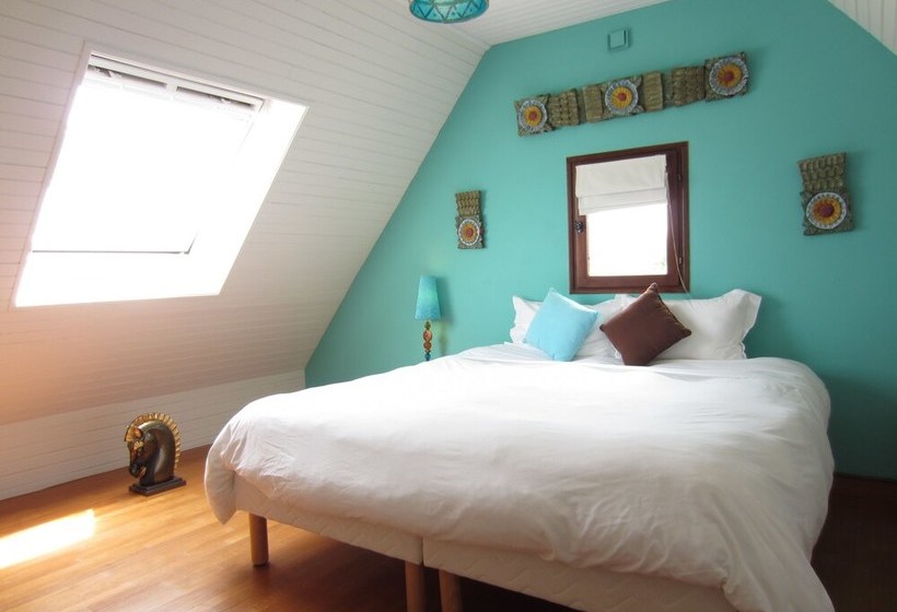 膳宿费 Le Chemin Des Iles