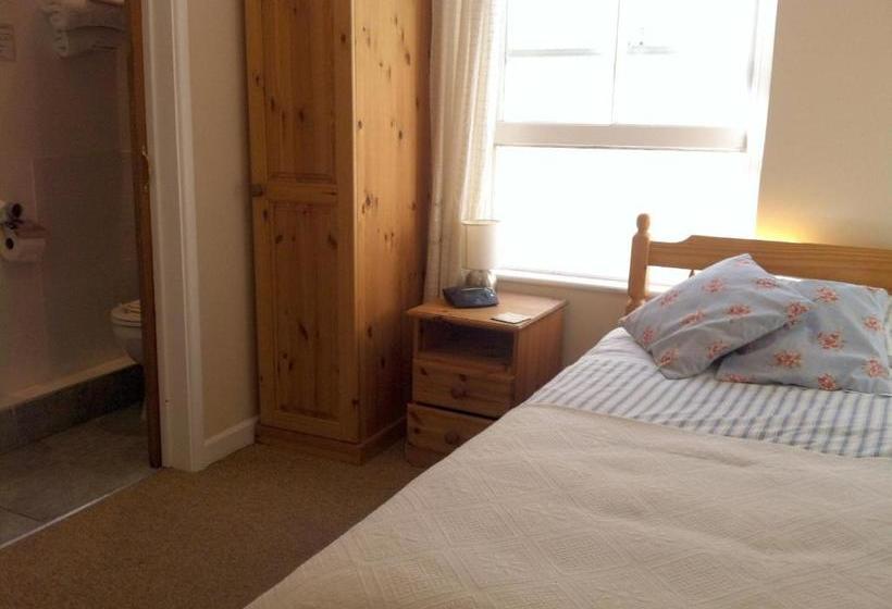 פנסיון Trelawney Guest House Room Only