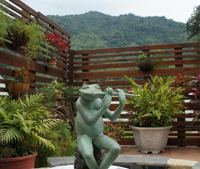 تختخواب و صبحانه Cheng Ping Hot Spring Inn