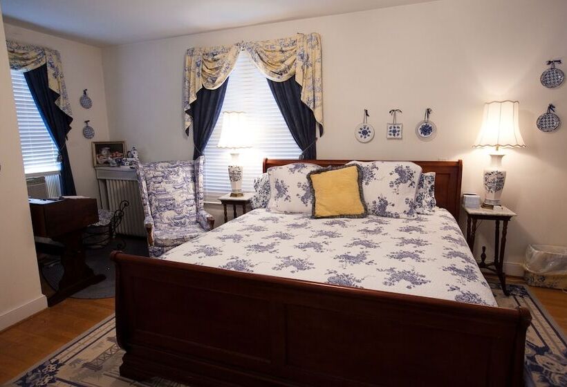 住宿加早餐  Inn On Poplar Hill