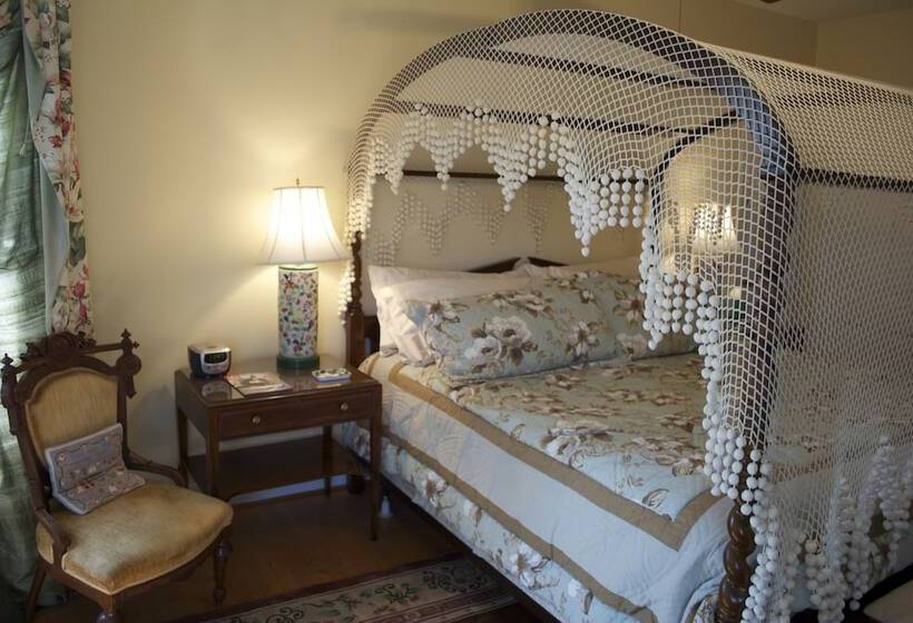 住宿加早餐  Inn On Poplar Hill