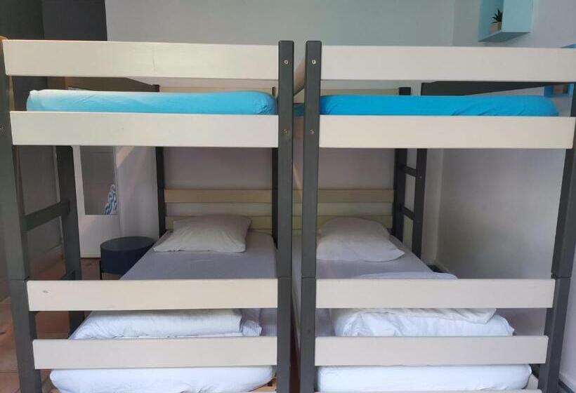 Cassis Hostel Les Heures Claires