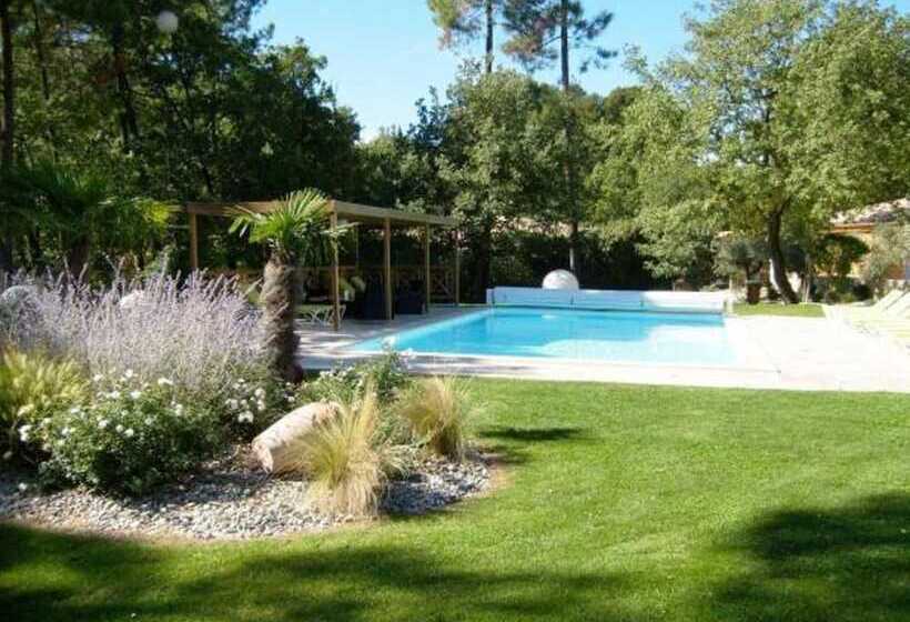 فندق Les Sables D Ocre & Spa