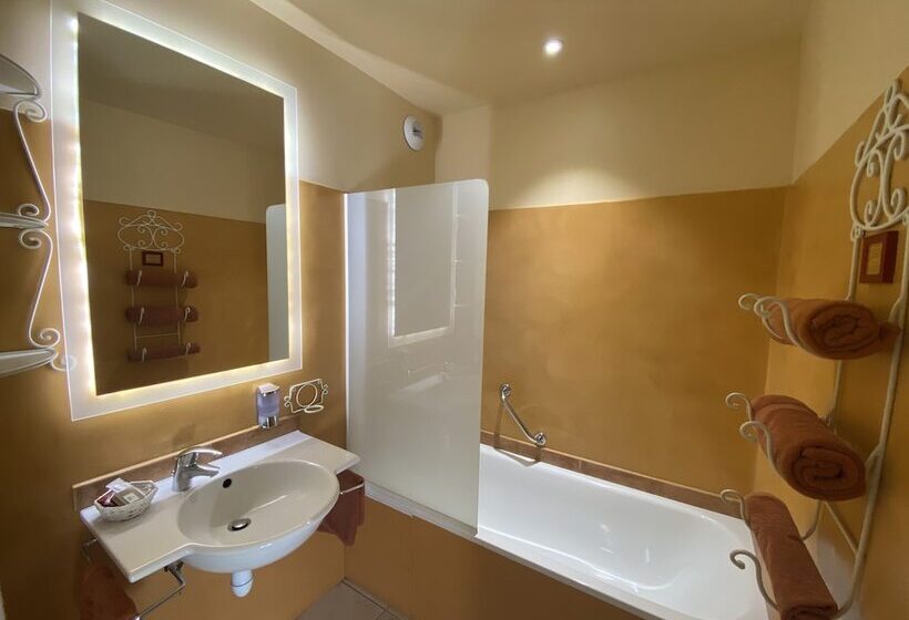 فندق Les Sables D Ocre & Spa