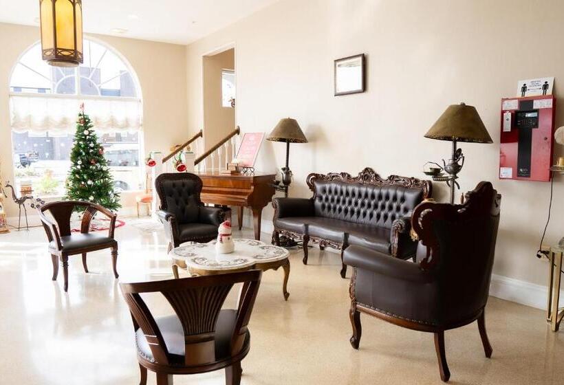 בית מלון כפרי Oakpak Inns   Enjoy All Inclusive Snack Beverages Wine & Beer During The Stay