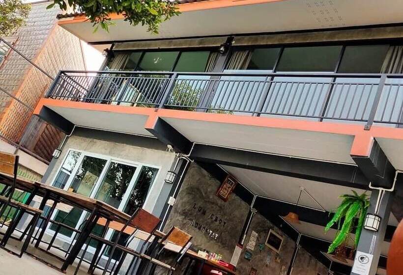 Lom Choi Home Stay Ayutthaya   Hostel