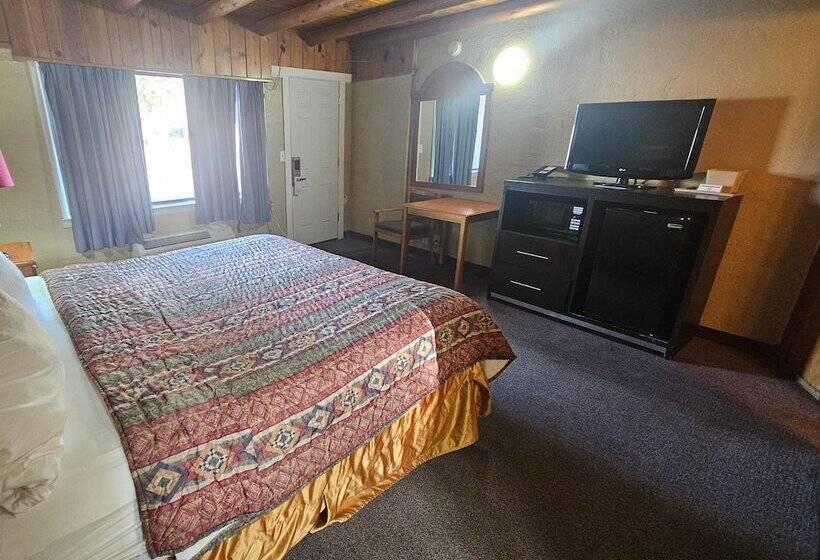 مُتل Redrock Country Inn