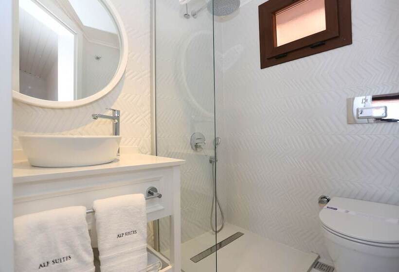 Alp Suites Pinehill