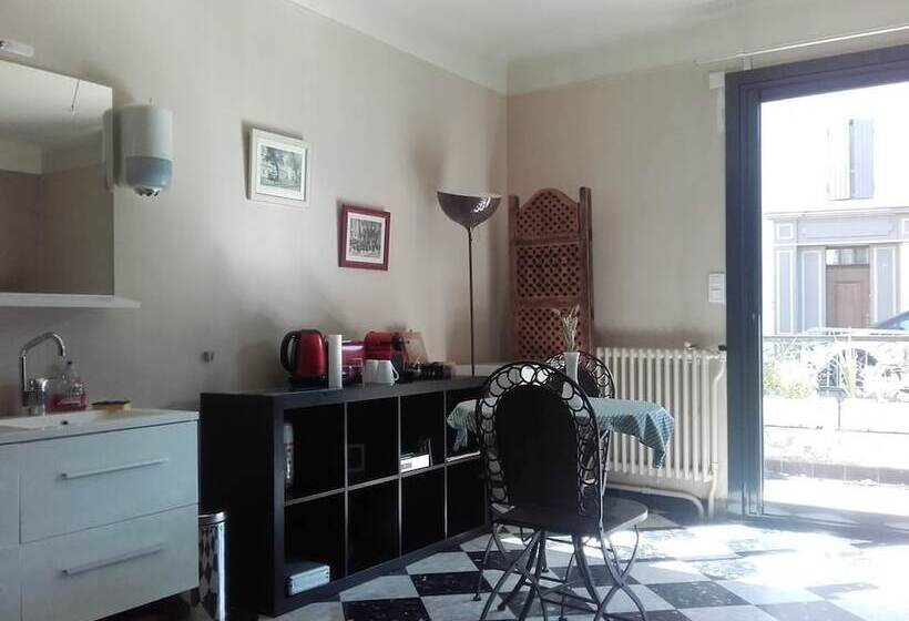 تختخواب و صبحانه Chambre D Hôtes Saint Rémoise