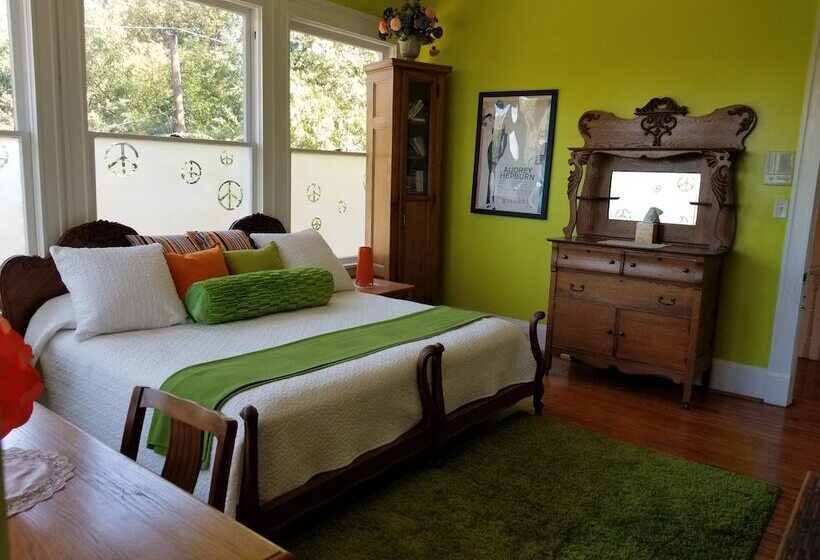 مبيت وإفطار The Peach House