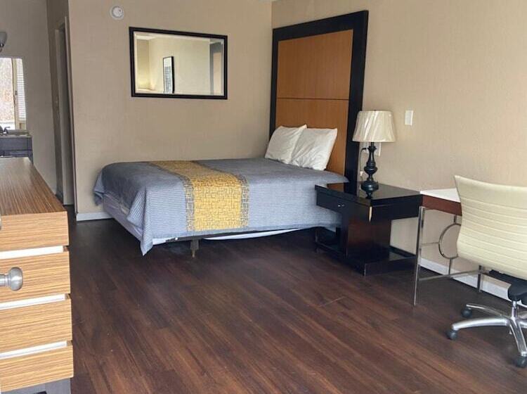 בית מלון כפרי Apm Inn And Suites