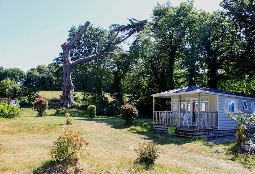 호텔 Insolites Du Camping De Trezulien