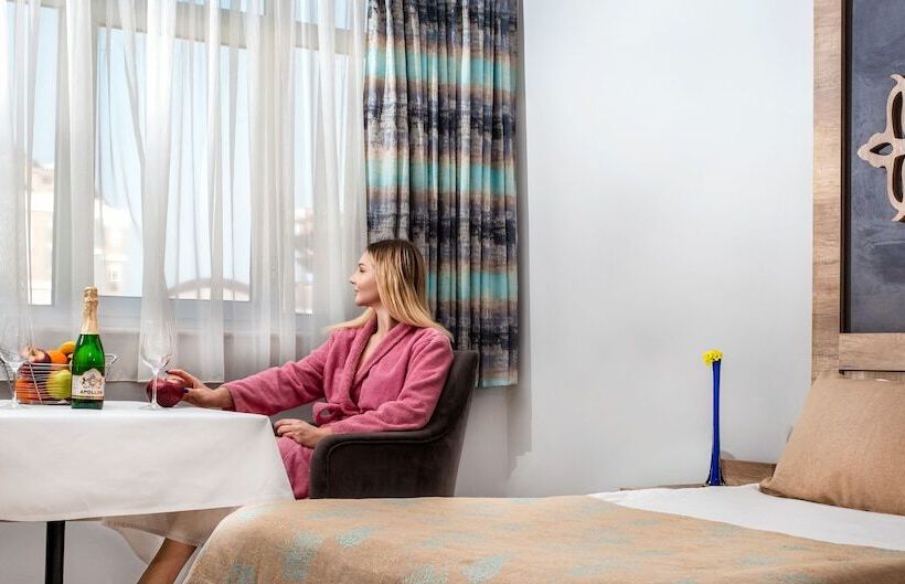 هتل Linda Expo Palace