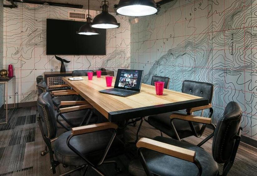هتل Moxy San Diego Gaslamp Quarter