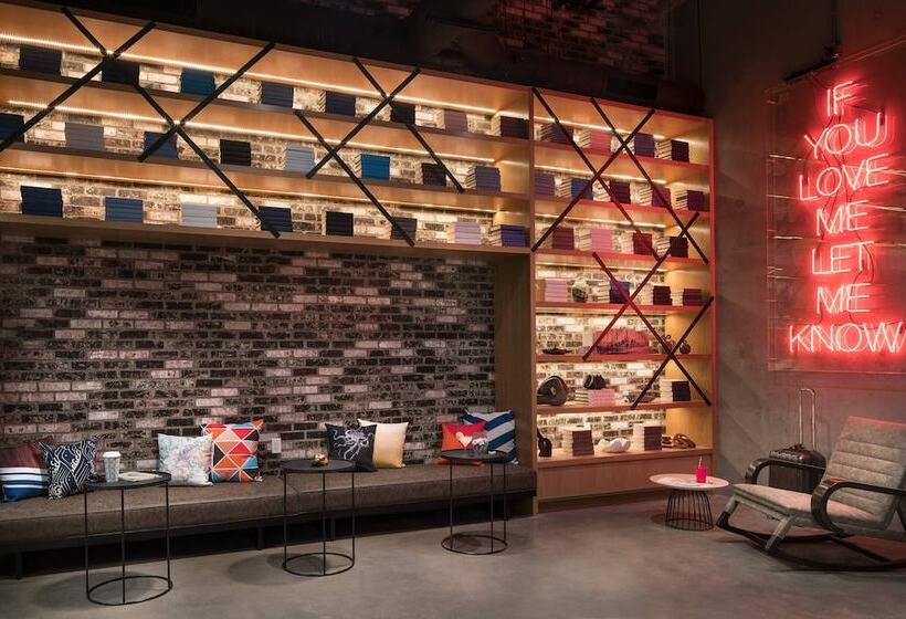 هتل Moxy San Diego Gaslamp Quarter