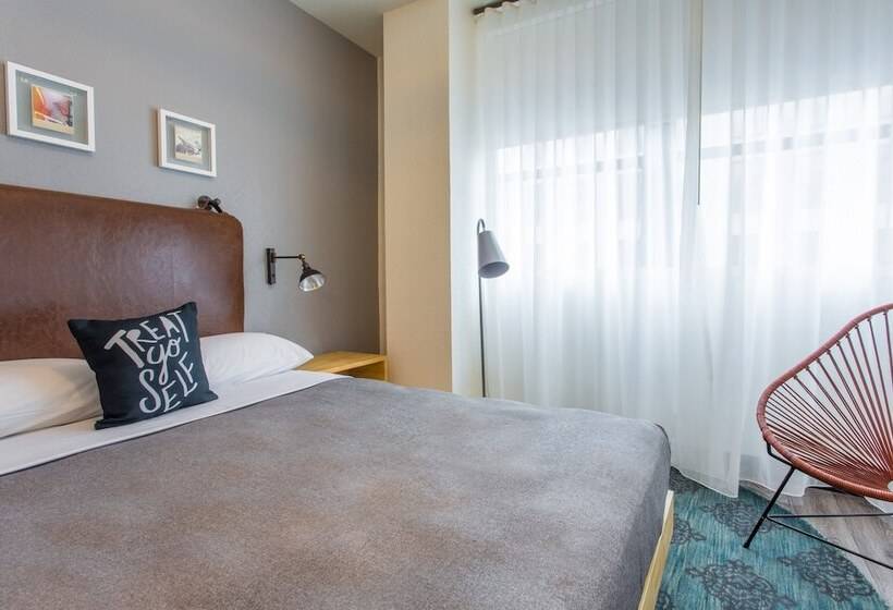 هتل Moxy San Diego Gaslamp Quarter