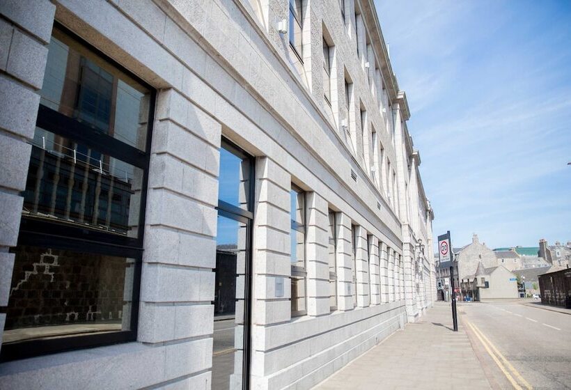 Sandman Signature Aberdeen Hotel & Spa