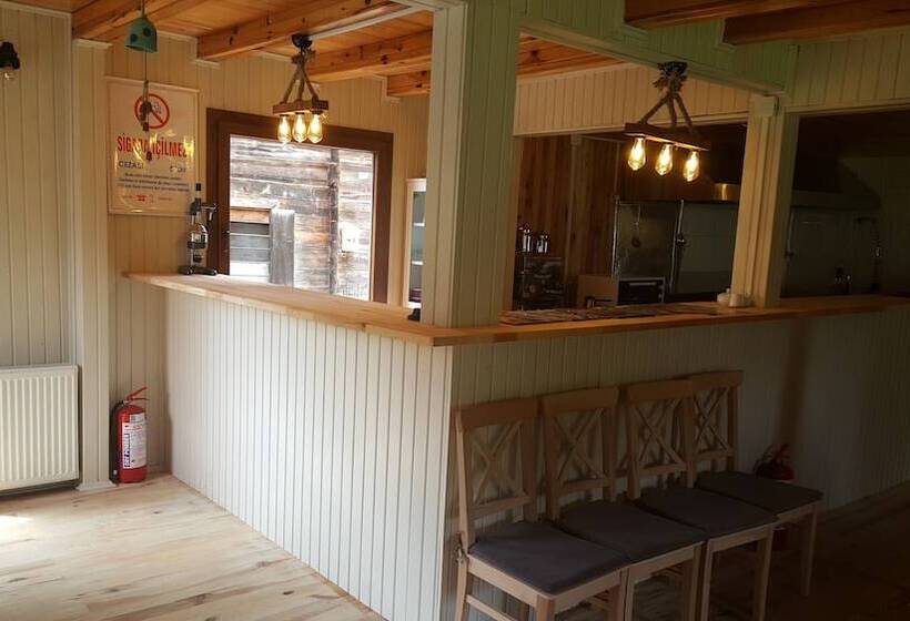 فندق Ufuk Pansiyon Vice