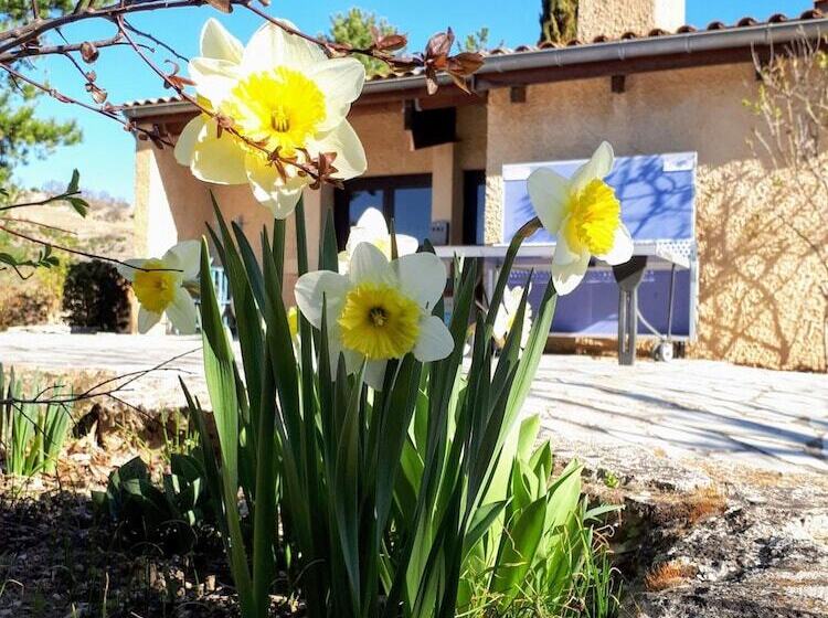 酒店 Vvf Drôme Provence, Montbrun Les Bains