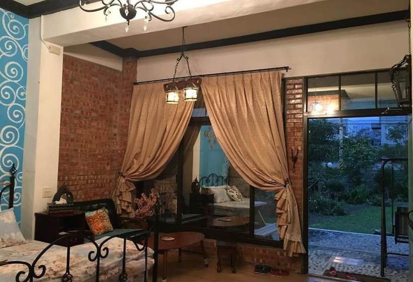 Moonciao Garden  Hostel