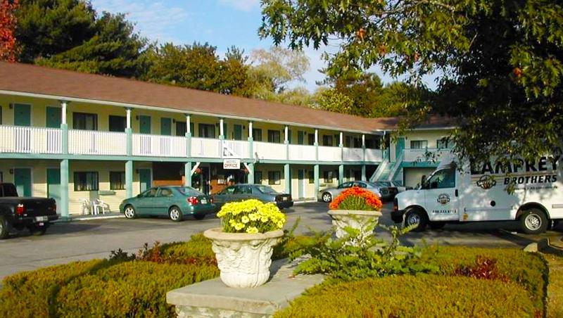 مُتل Hampton Motor Inn