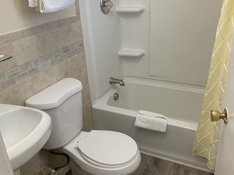 مُتل Hampton Motor Inn