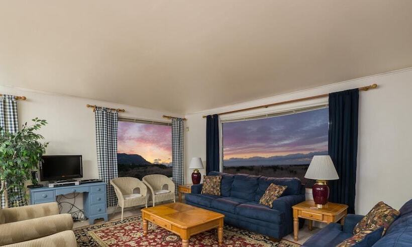 Seaside Vacation Homes