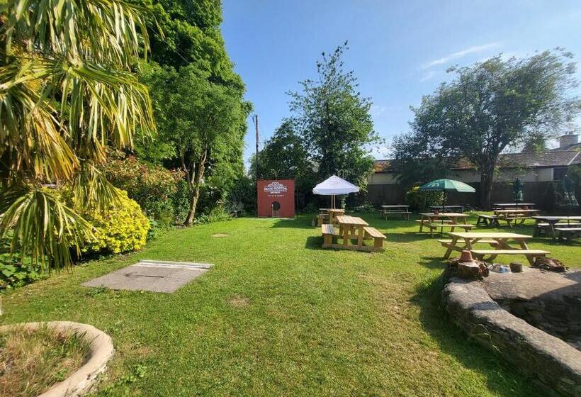 The Fox Inn