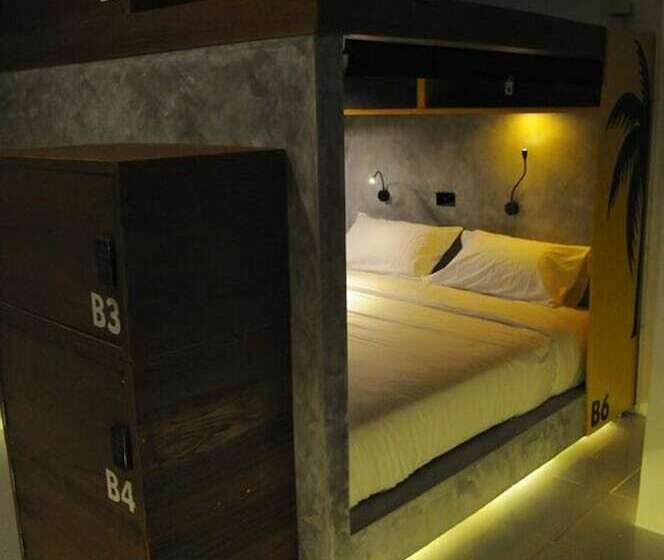 Oasis Hotel Pods   Adults Only   Hostel