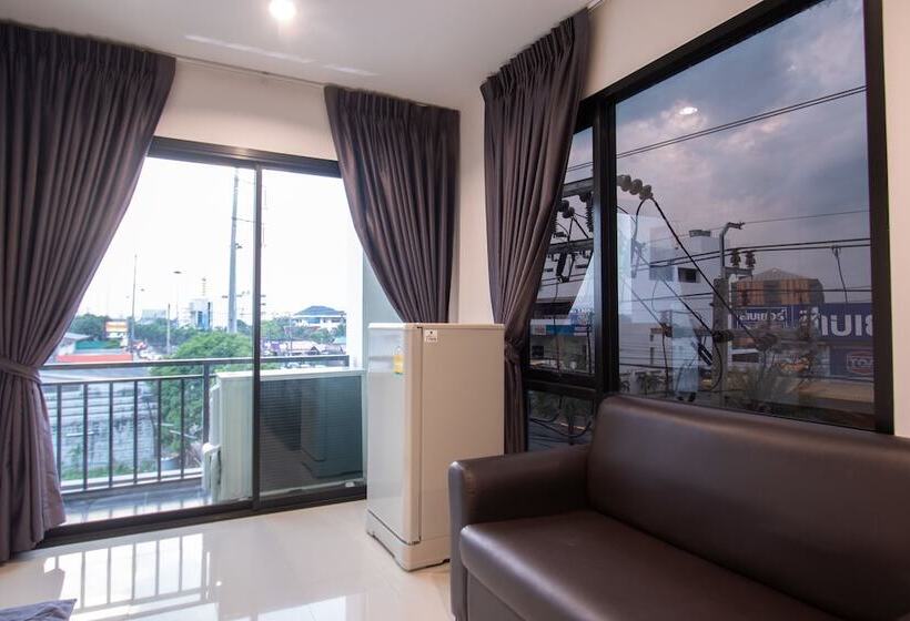 Baan Paknam