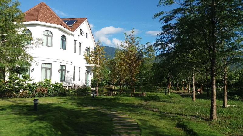 تختخواب و صبحانه Gihak Homestay