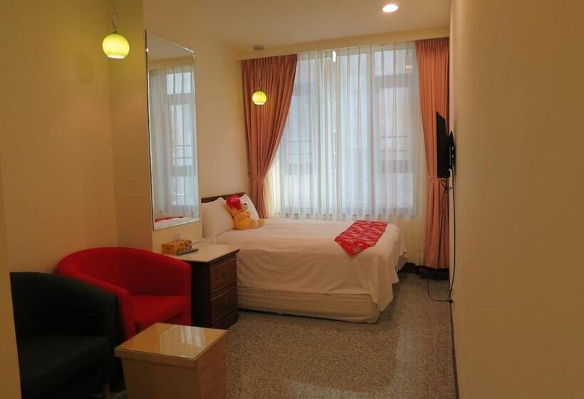 تختخواب و صبحانه Sun Moon Lake Crown Yu