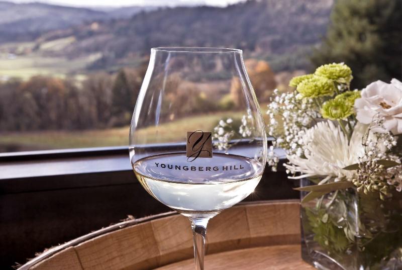 민박 Youngberg Hill