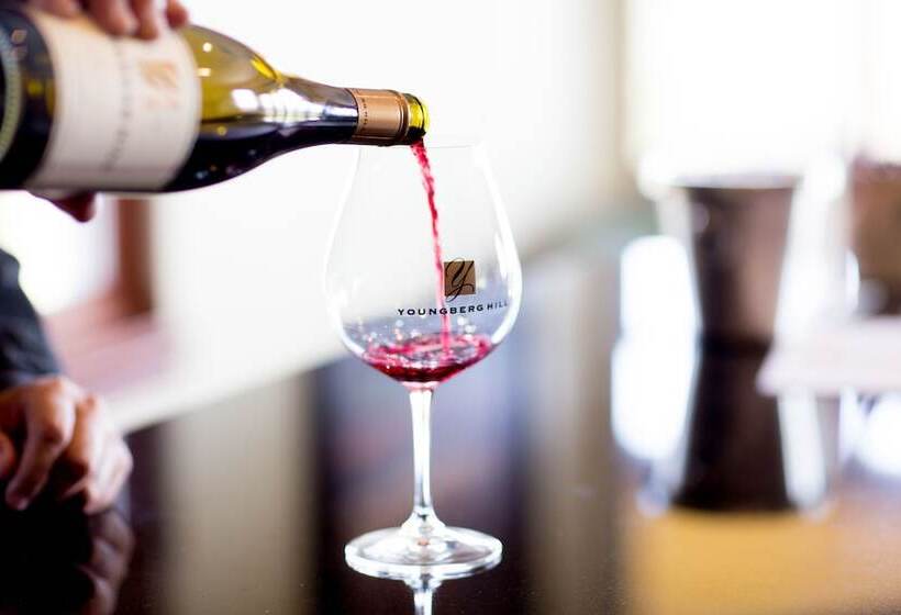 민박 Youngberg Hill