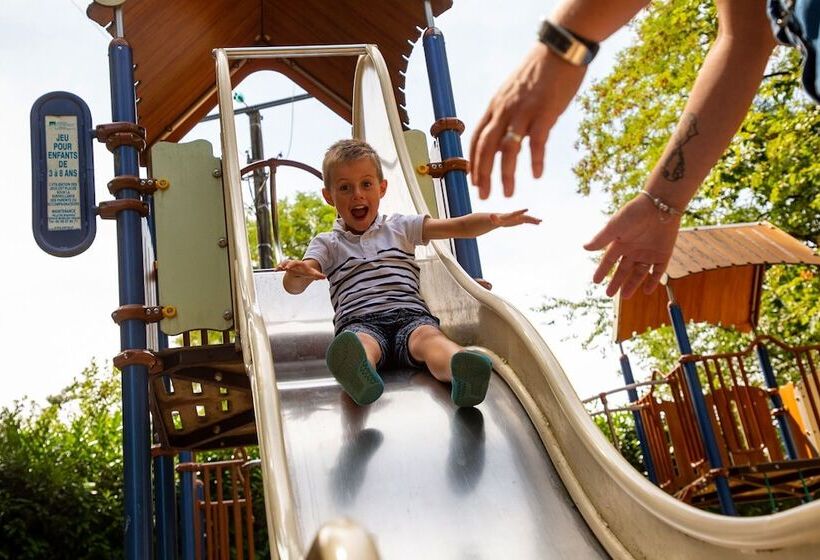 בית מלון כפרי Camping De Bourges
