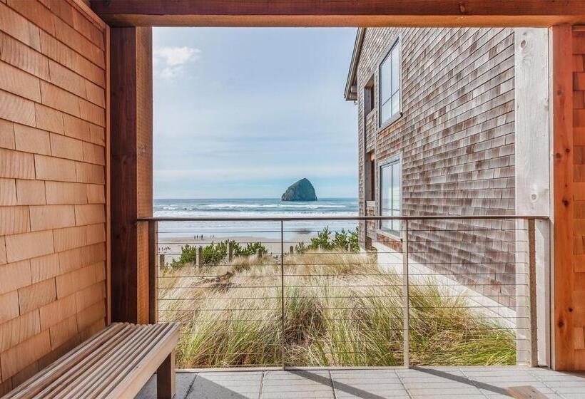 ホテル Headlands Coastal Lodge & Spa