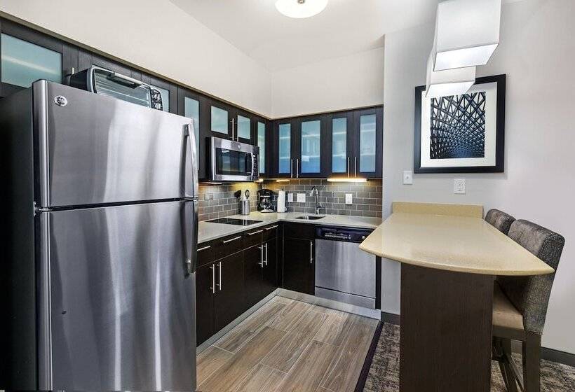 هتل Staybridge Suites   Houston Iah Airport East, An Ihg