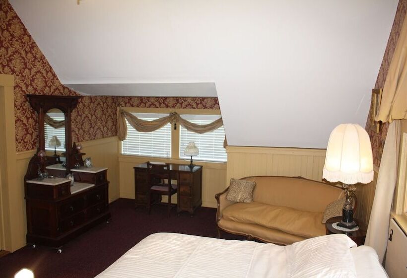 Mcfarlin House B&b