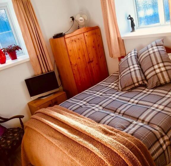 بنسيون Pisgah Guesthouse