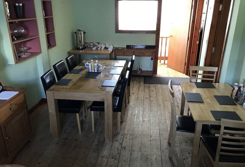 بنسيون Pisgah Guesthouse